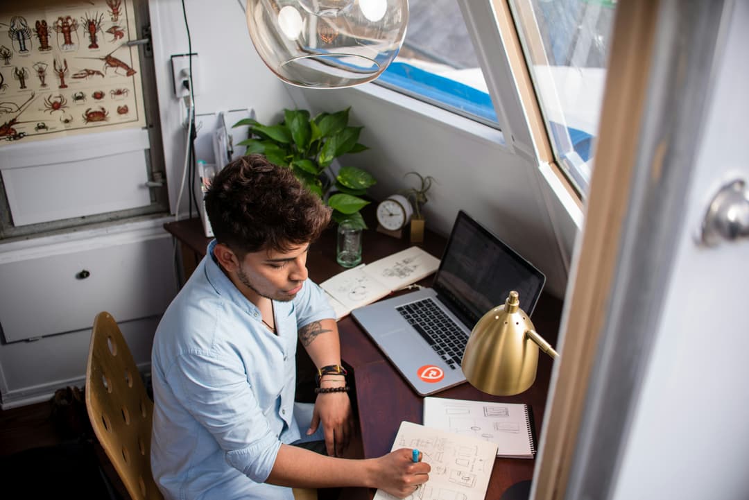 How Freelancers Can Send Contracts and Get Paid Faster with E-Signatures